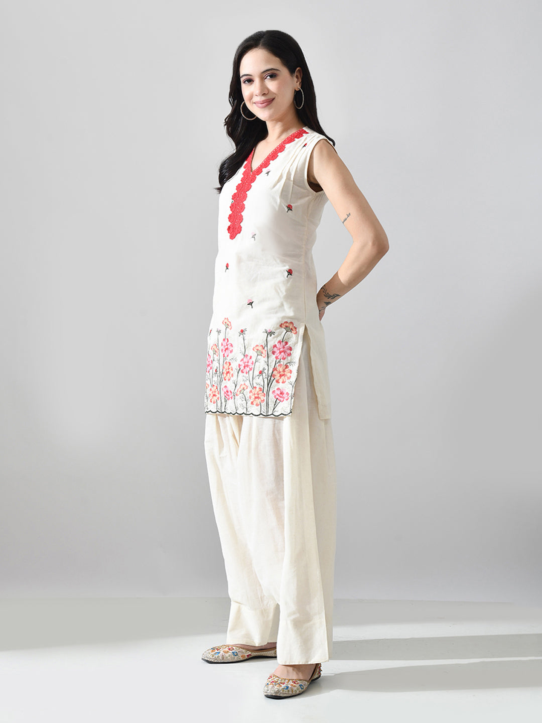 Myshka Women Off White Embroidered Short Kurta With Farsi Salwar