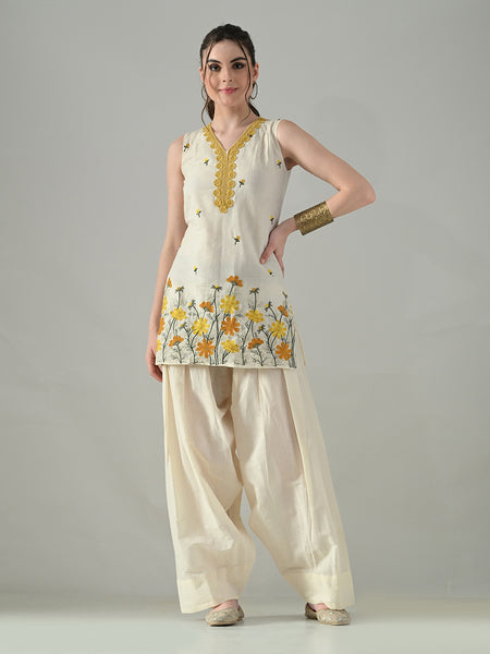 Myshka Women Off White Embroidered Short Kurta With Farsi Salwar