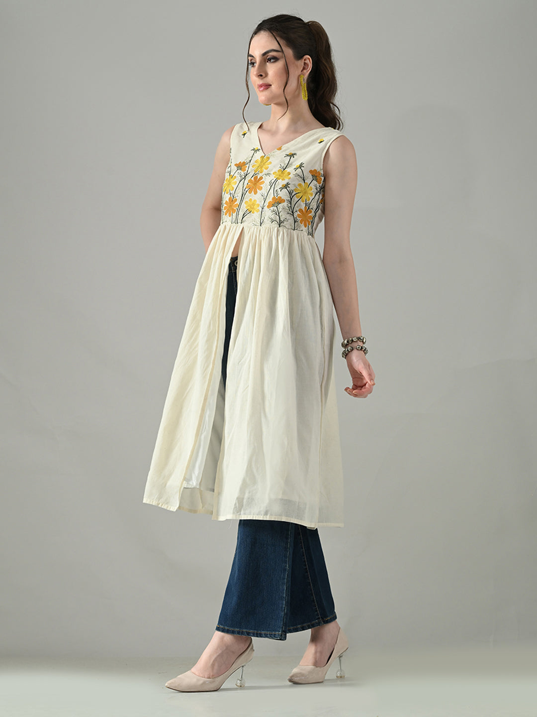 Myshka Women Off White Multicolor Thread Embroidered Sleeveless Long Kurta