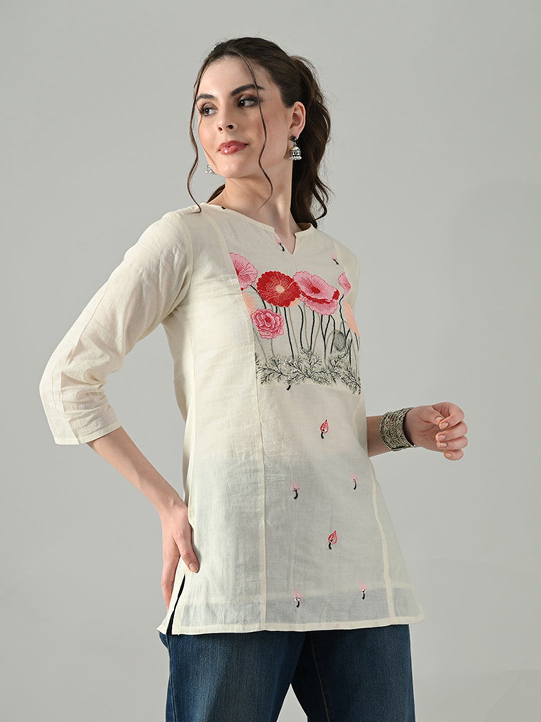 Myshka Women Off White Multicolor Thread Embroidered Tunic Three Quarter Sleeves Round Neck
