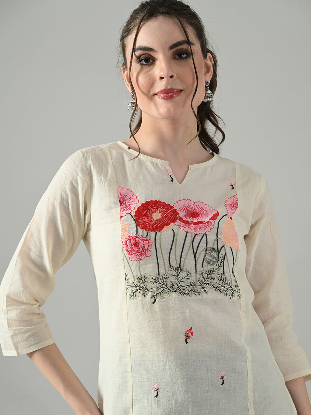 Myshka Women Off White Multicolor Thread Embroidered Tunic Three Quarter Sleeves Round Neck