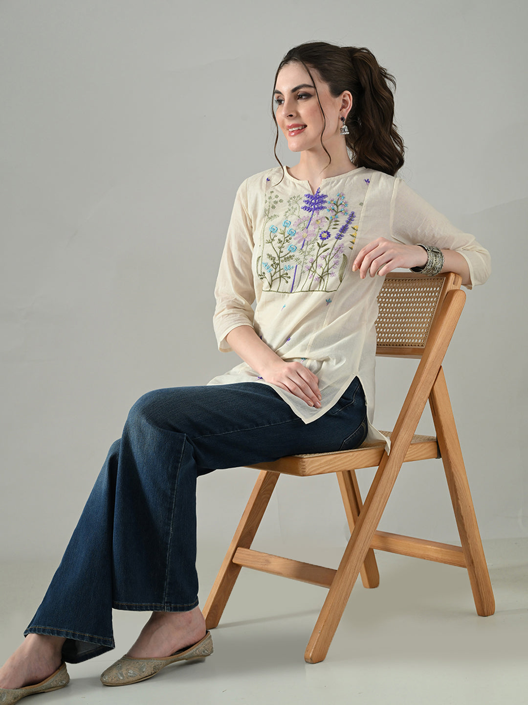 Myshka Women Off White Multicolor Thread Embroidered Tunic Three Quarter Sleeves Round Neck