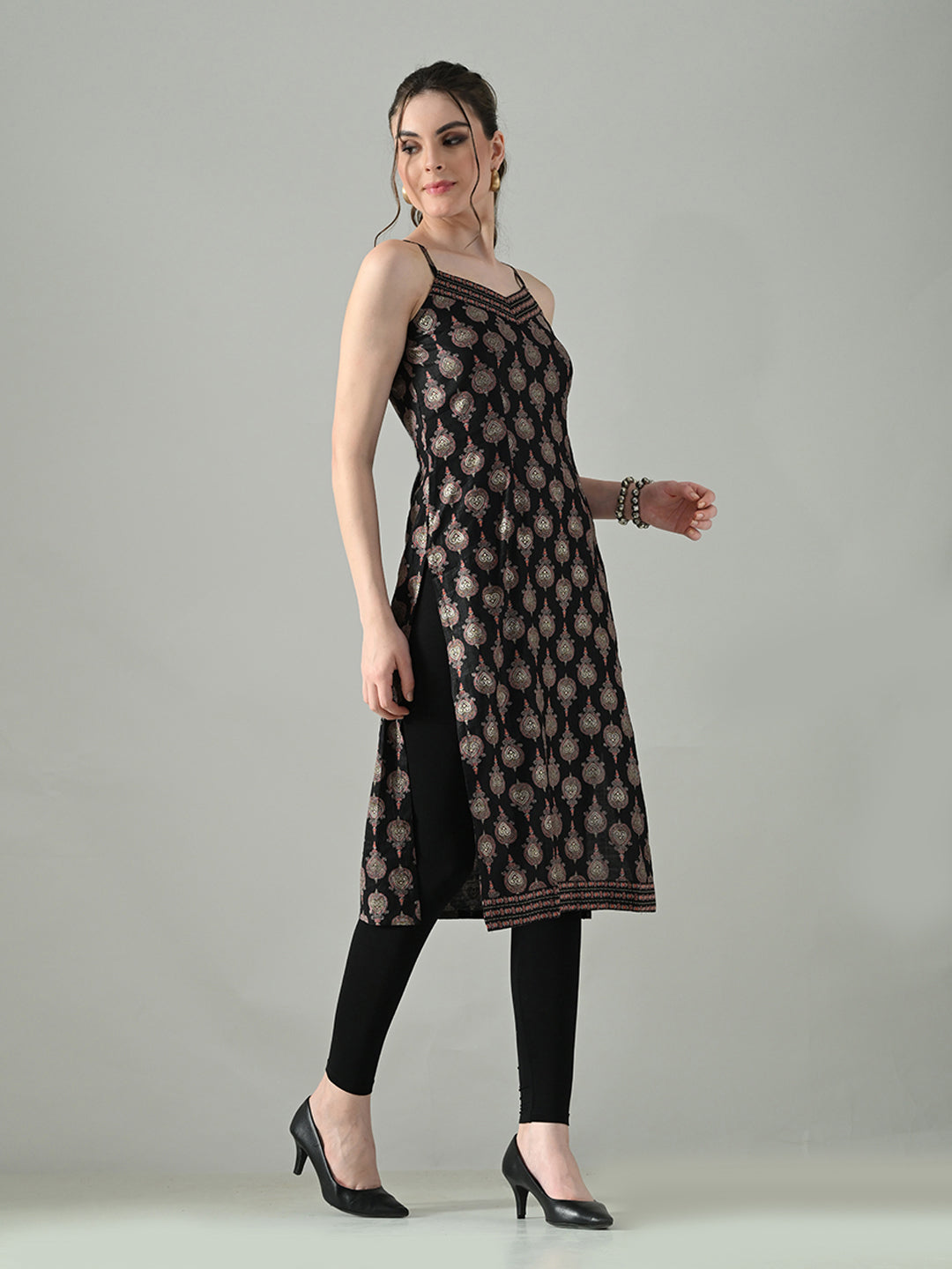 Myshka Women Off White Multicolor Thread Embroidered Sleeveless Long Kurta