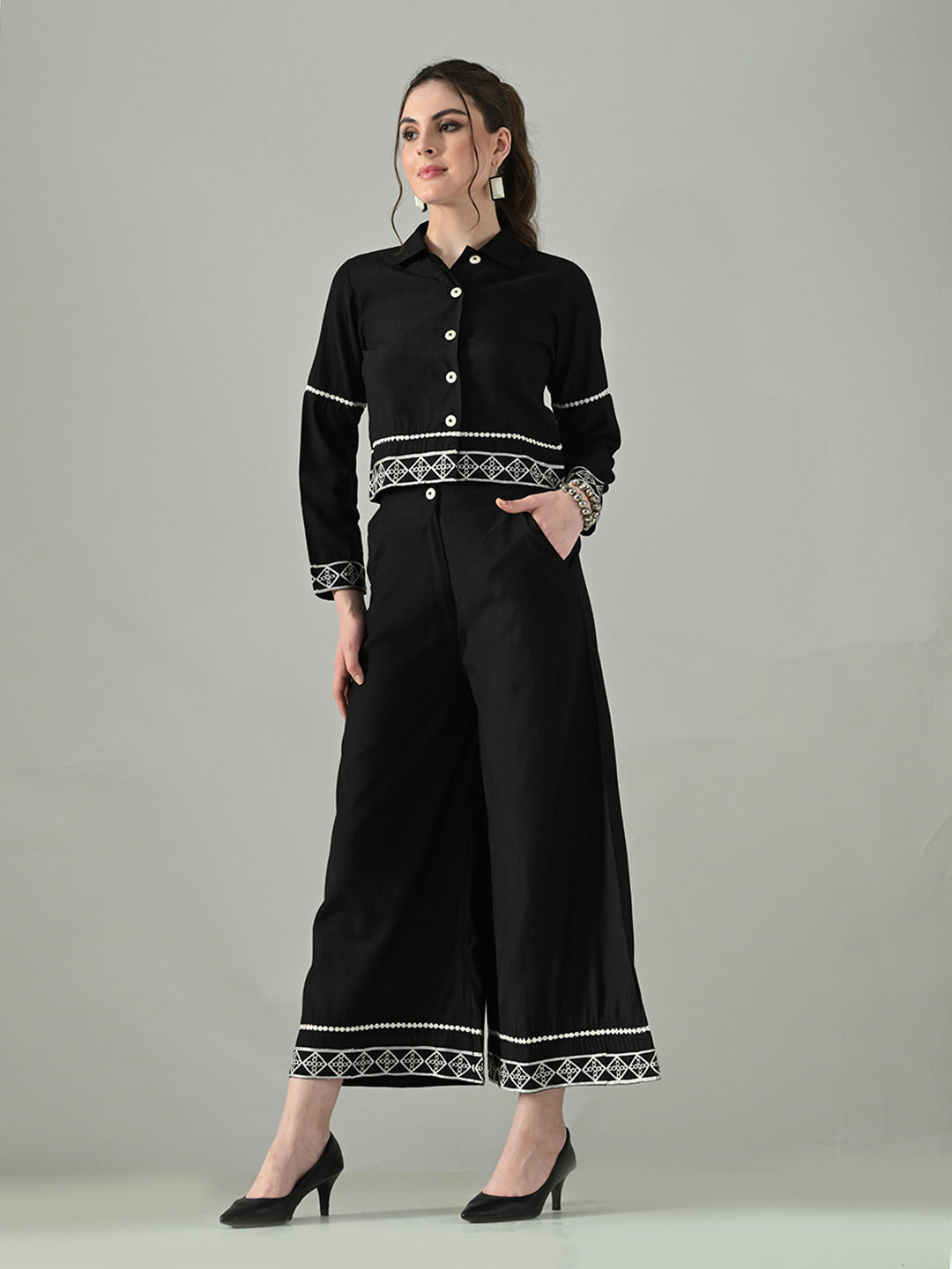 Myshka Women Black Embroidered Co-Ord Set