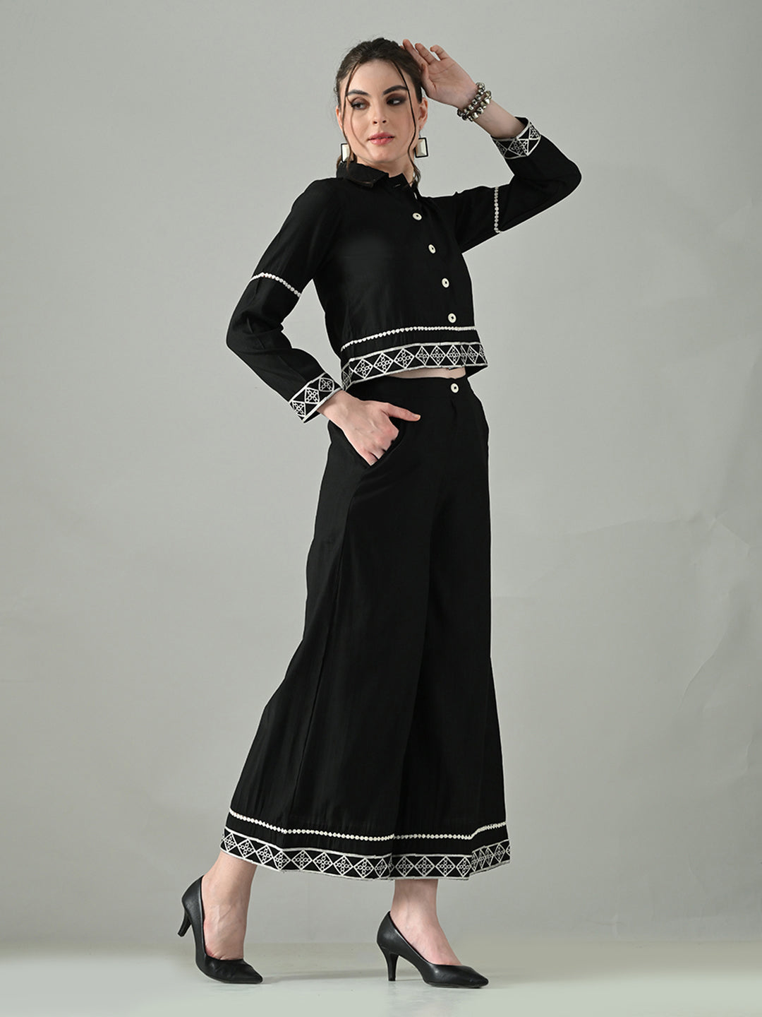 Myshka Women Black Embroidered Co-Ord Set