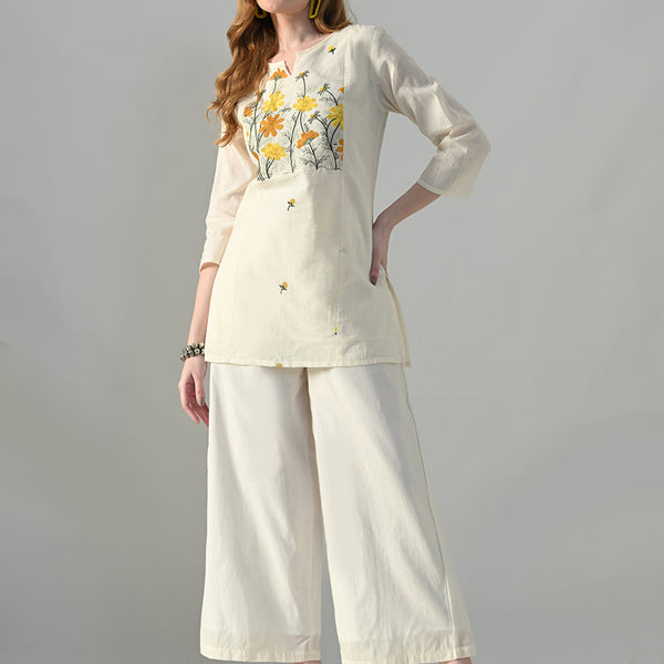 Myshka Women Off White Multicolor Thread Embroidered Co-Ord Set