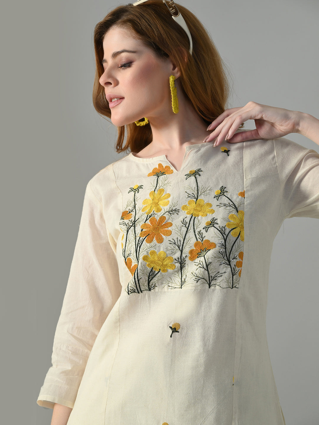 Myshka Women Off White Multicolor Thread Embroidered Co-Ord Set