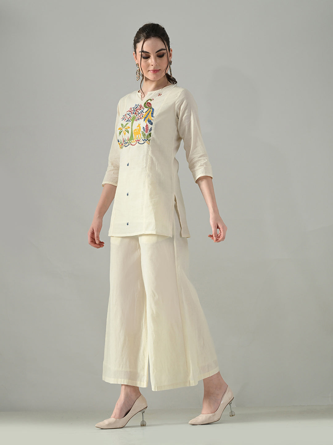 Myshka Women Off White Multicolor Thread Embroidered Co-Ord Set