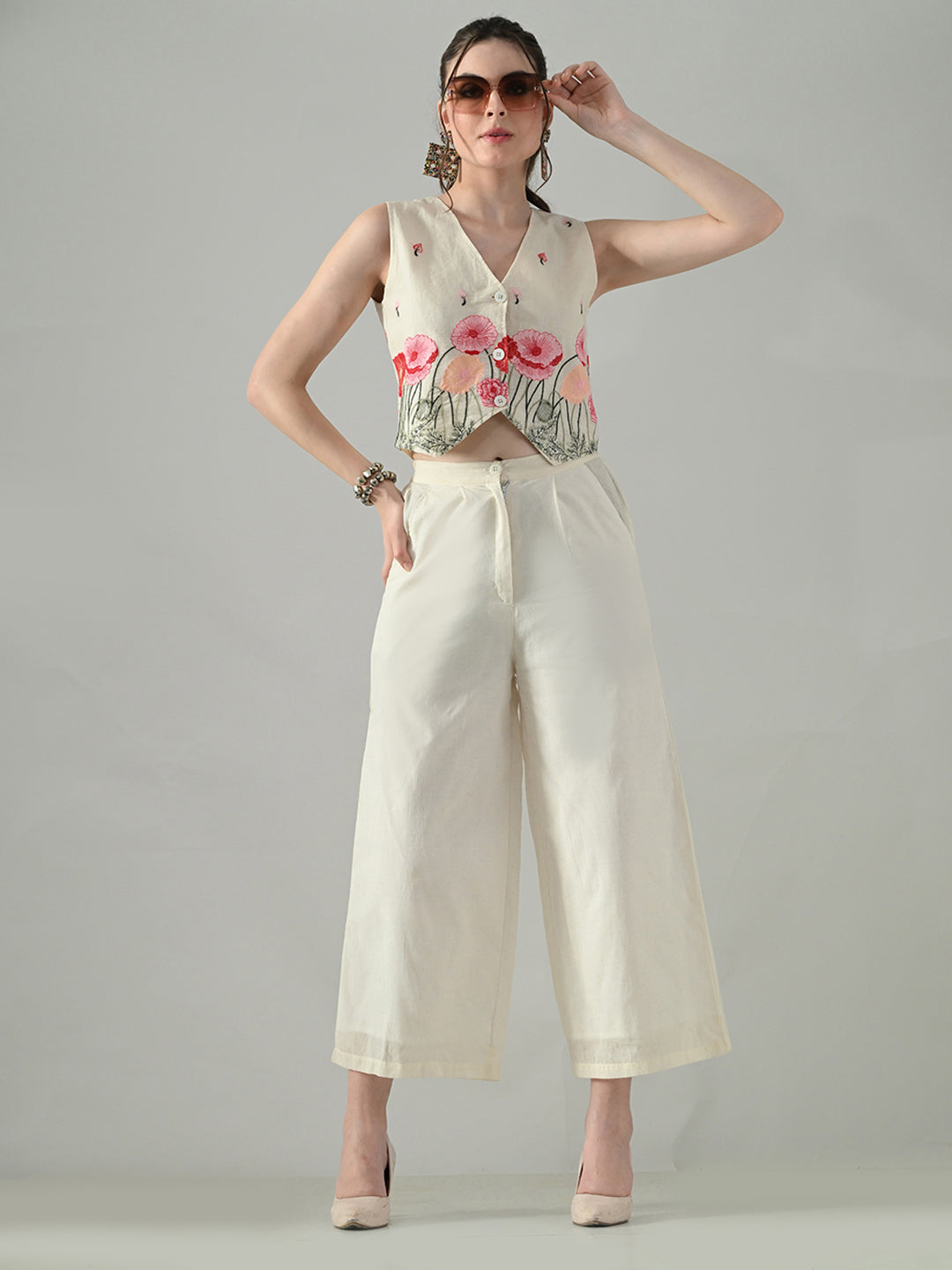 Myshka Women Off White Multicolor Thread Embroidered Co-Ord Set