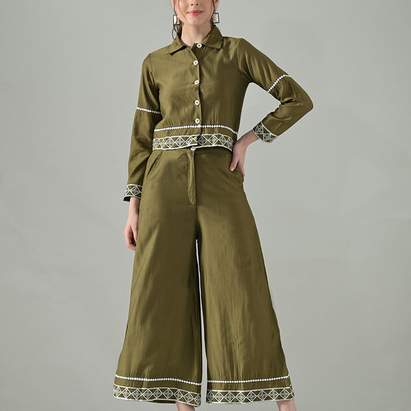 Myshka Women Olive Green Embroidered Co-Ord Set