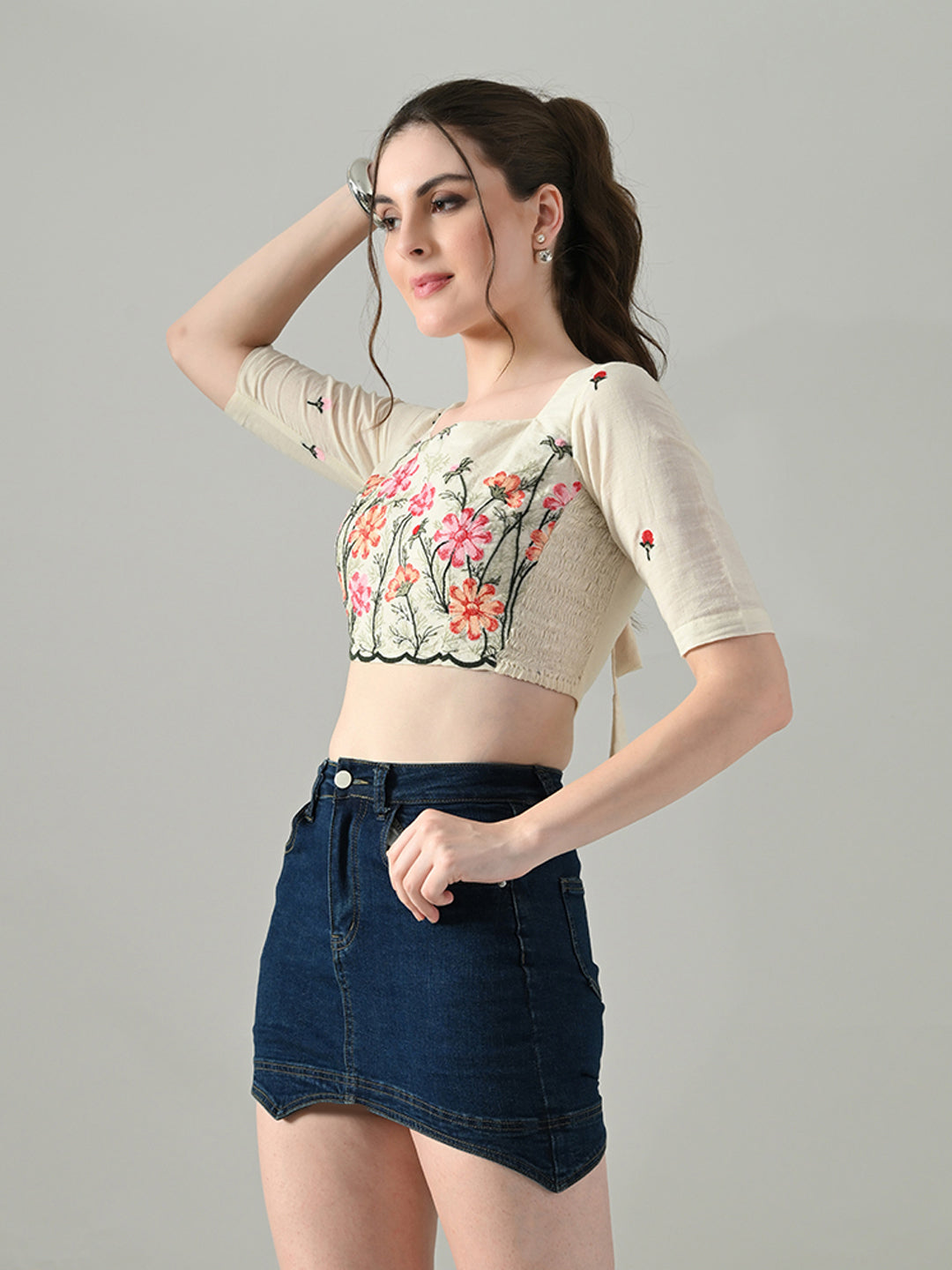 Myshka Women Off White Multicolor Thread Embroidered Saree Blouse