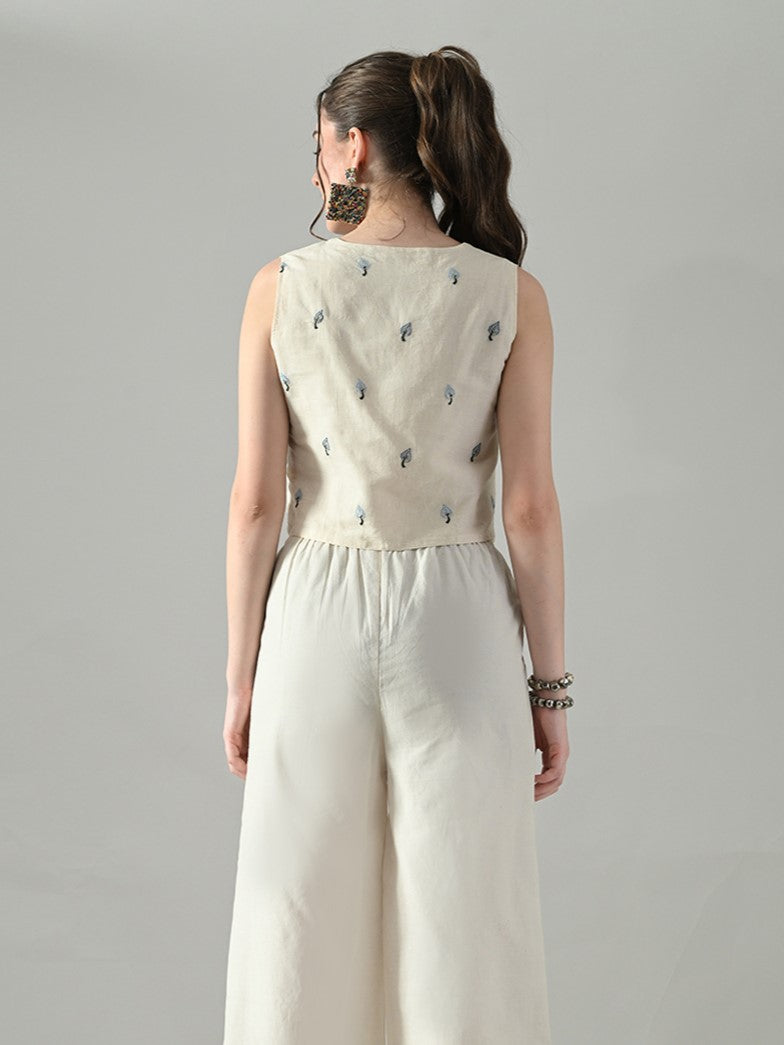 Myshka Women Off White Multicolor Thread Embroidered Waistcoat