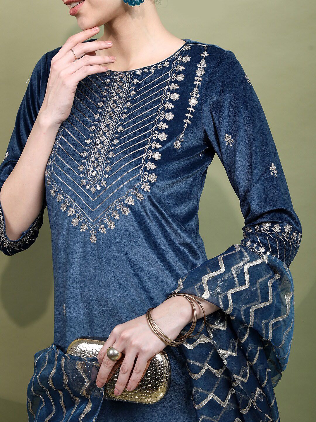 Vishudh Women Teal Embroidered Knited Velvet Kurta with Trousers & Dupatta - Distacart