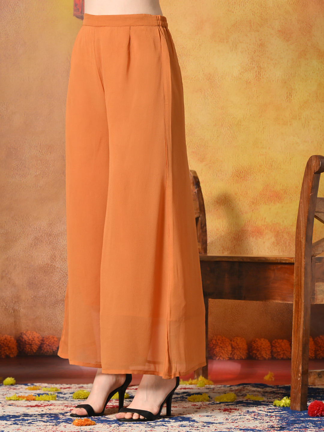 Myshka Women Fanta Embroidered Sleeveless High Slit Kurta Set Festive Wear