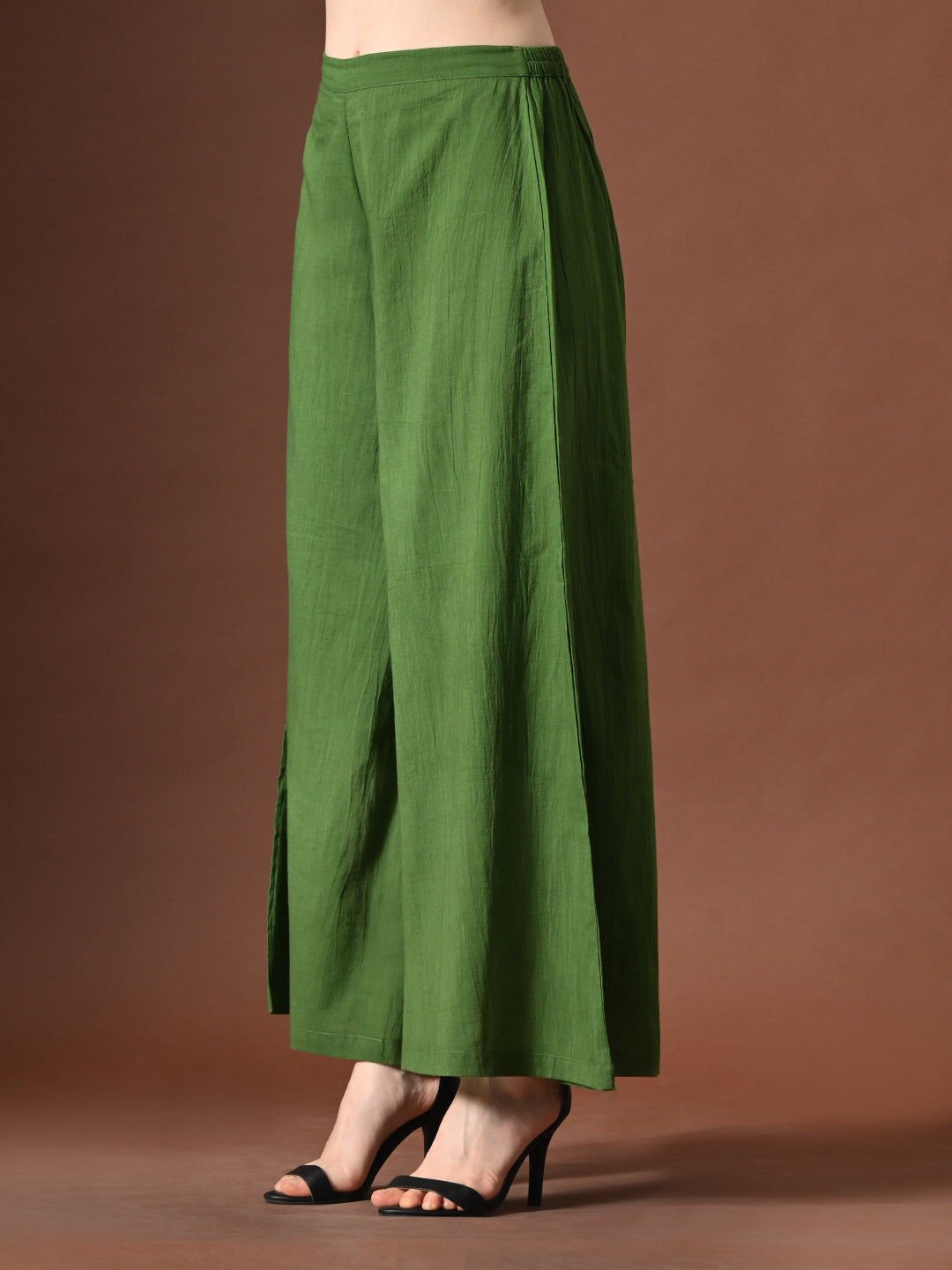 Myshka Women Green Pure Cotton Sleeveless Schiffli Top with Flared Trouser