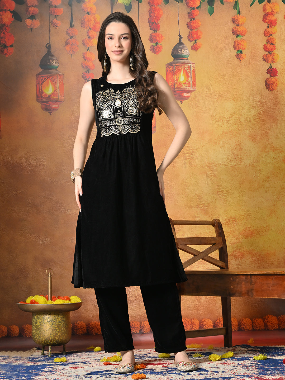 Myshka Women Black Velvet Embroidered Yoke Sleeveless Kurta Set - Distacart