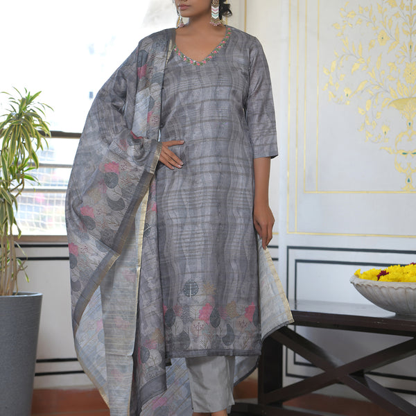 Vaasva Women's Ash Grey Silk Digital Printed Suit Set - Distacart