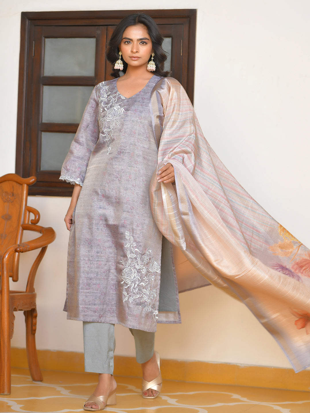 Vaasva Women's Shadow Grey Tissue Shimmer Digital Printed Suit Set - Distacart