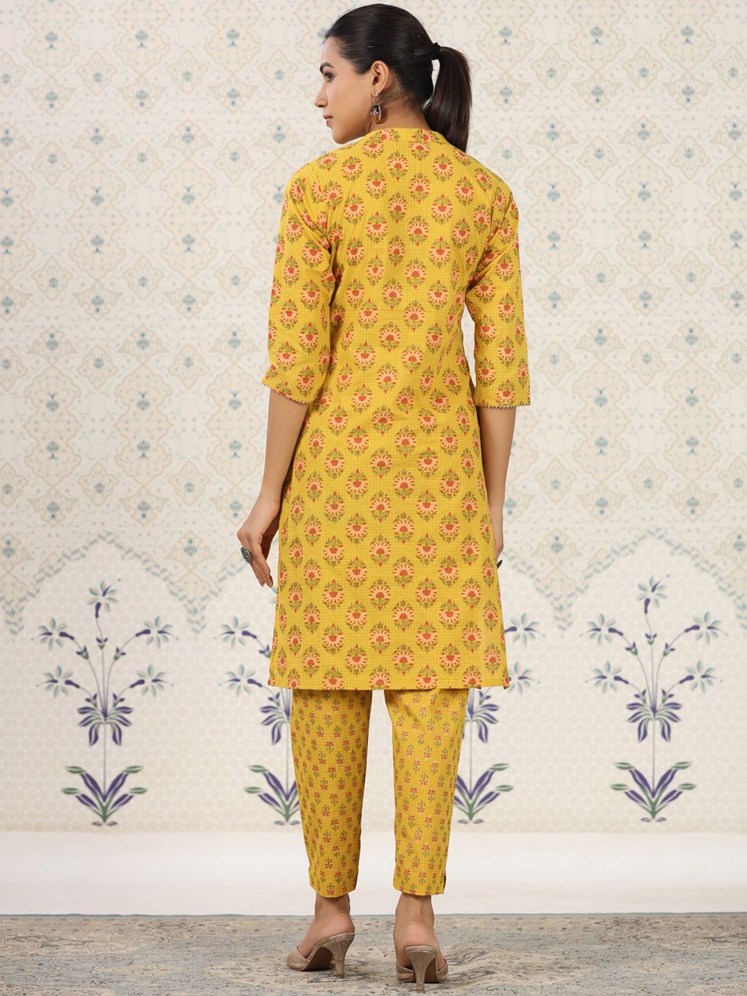 Ode by House of Pataudi Ethnic Motifs Printed Band Collar Pure Cotton Kurta with Trousers - Distacart