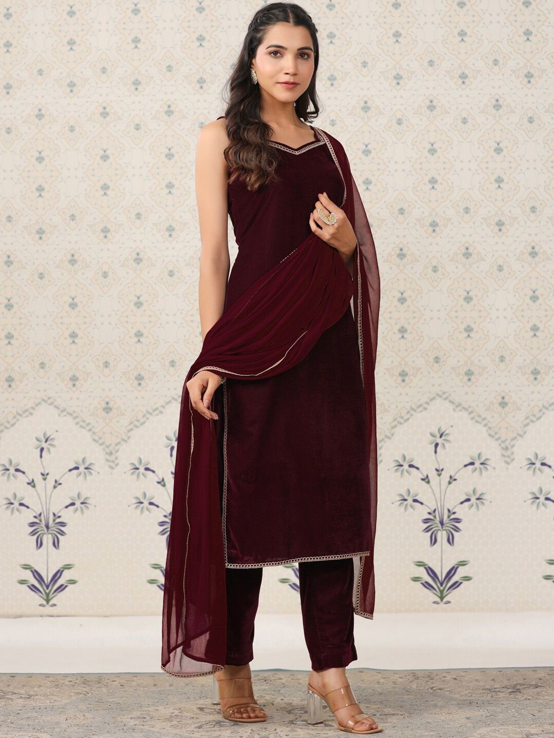 Ode by House of Pataudi Velvet Straight Kurta & Trousers With Dupatta - Distacart