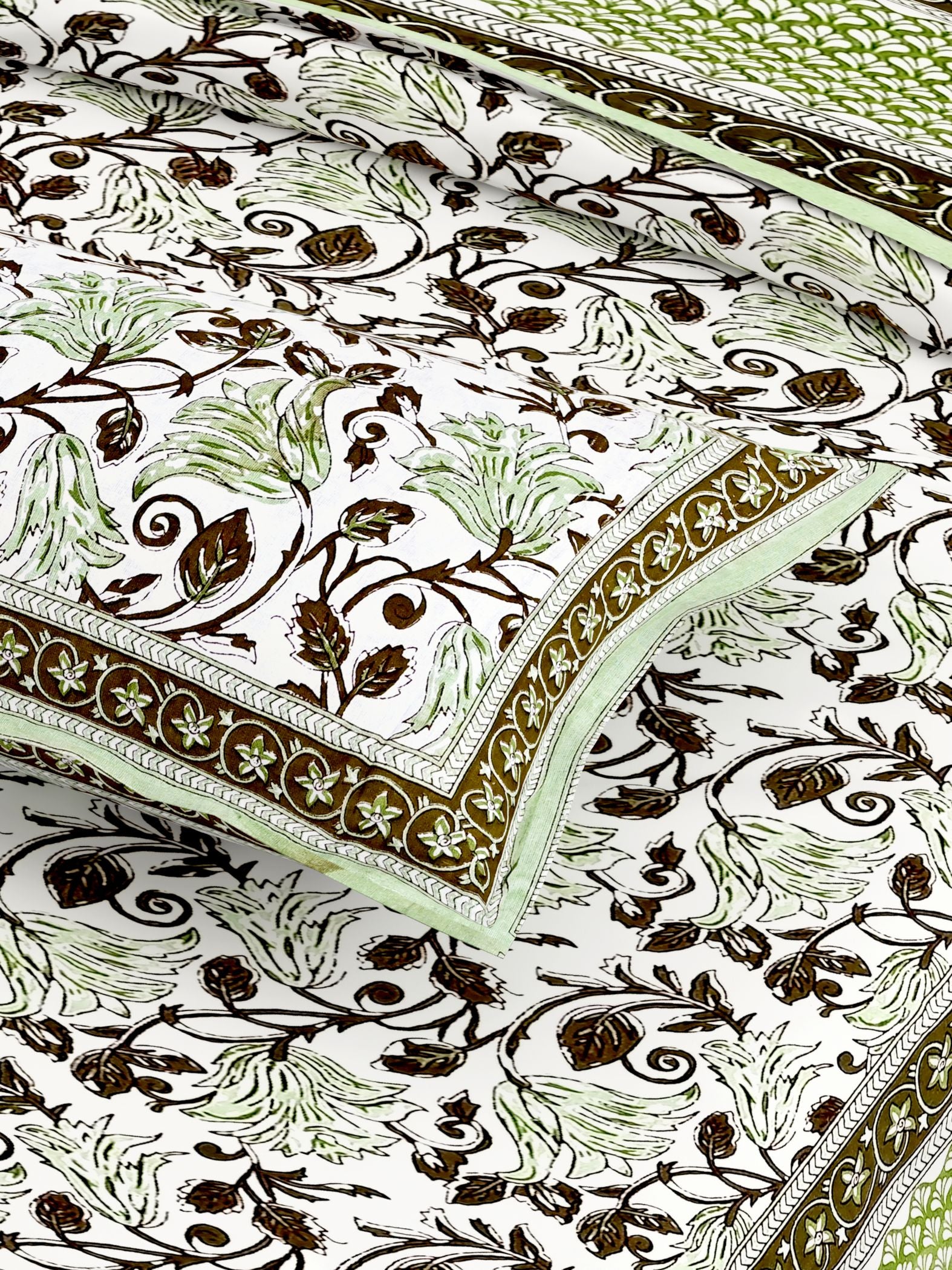Green White Floral Printed Cotton 200TC King Bedsheet With 2 Zipper Pillow Covers - King Size by House of Ree - Distacart