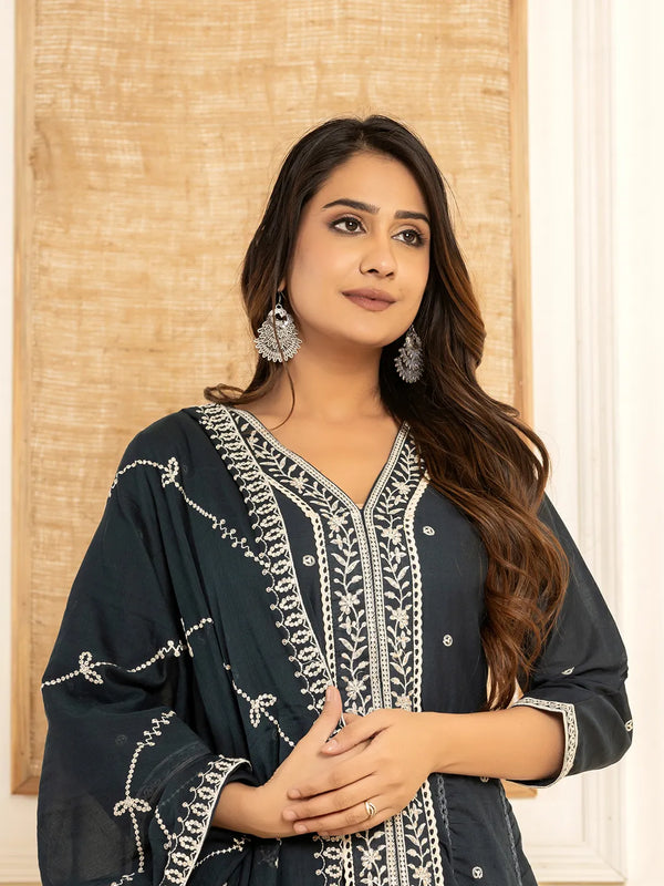 Yufta Navy Blue Cotton Embroidered Kurta Set With Dupatta