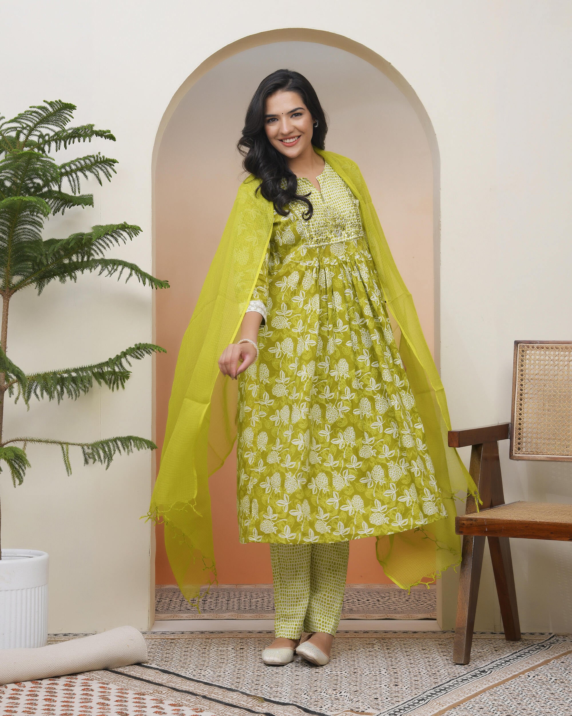 Vaasva Women Green Cotton Kurta With Cotton Pant & Dupatta