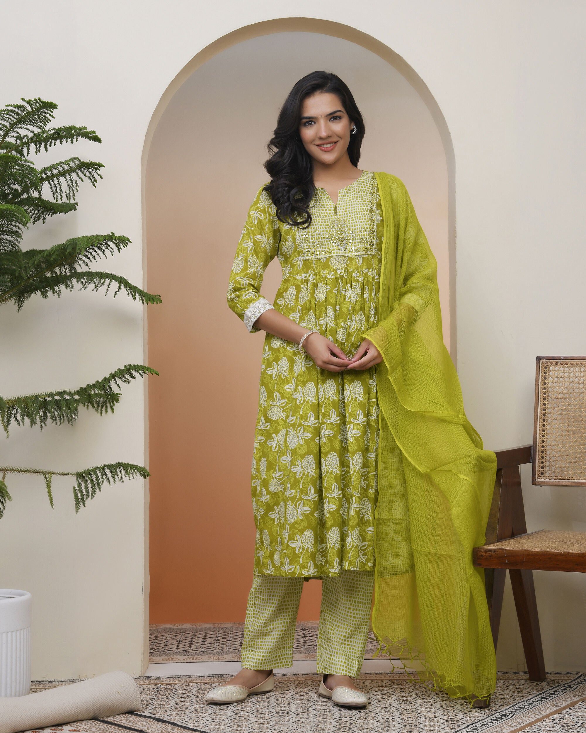 Vaasva Women Green Cotton Kurta With Cotton Pant & Dupatta