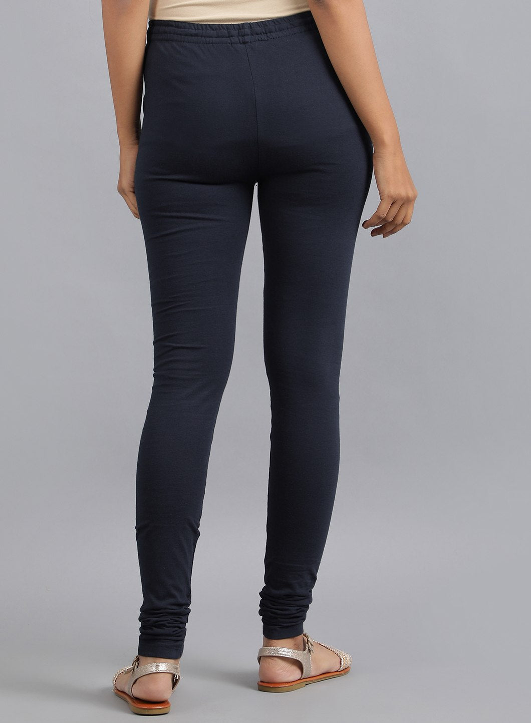 https://cdn.shopify.com/s/files/1/0722/3148/5636/files/18AUW094-210925_5_a8a045c8-a372-444d-a93f-0816ad0fc61a.jpg?v=1772277124