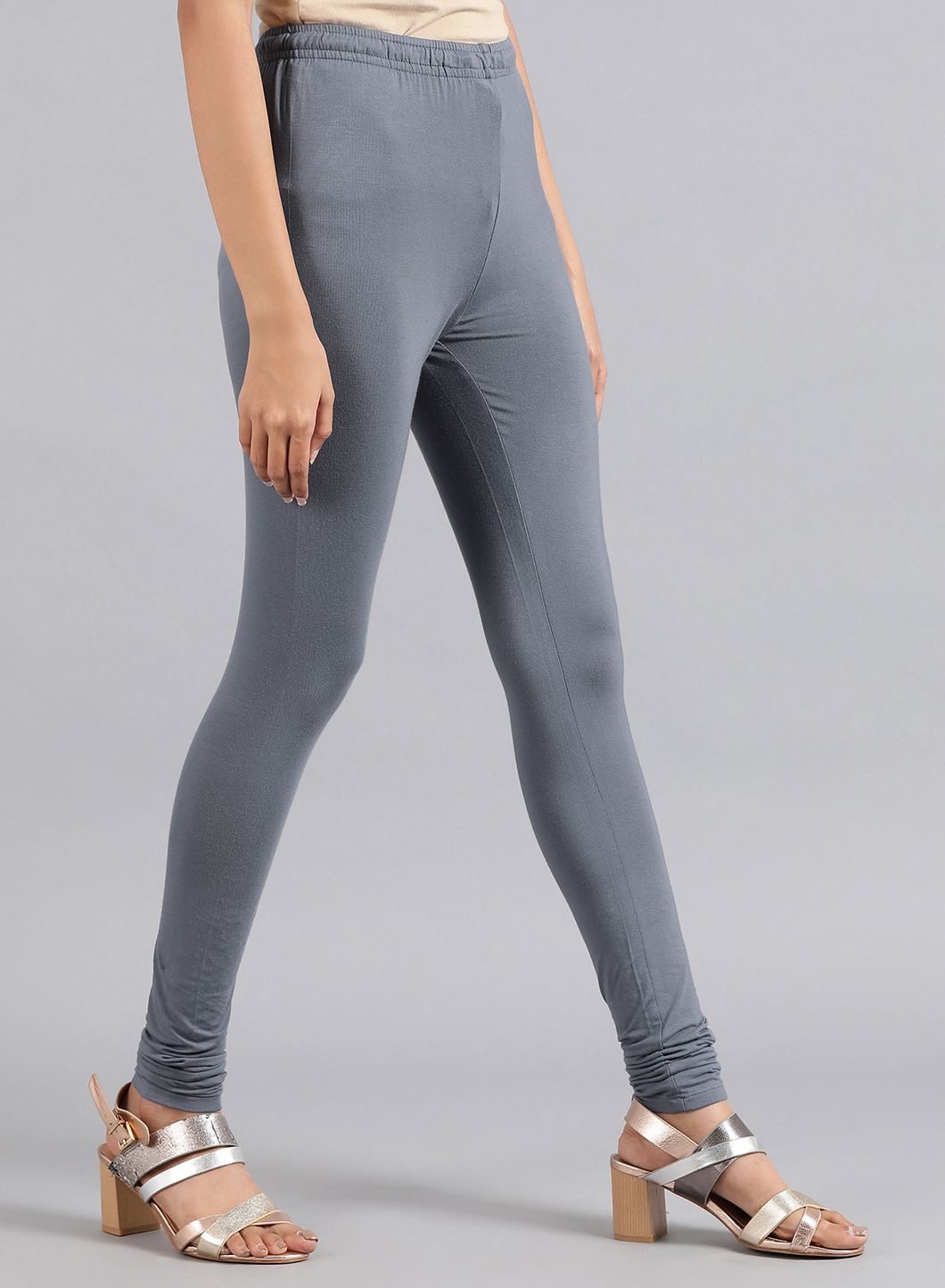 https://cdn.shopify.com/s/files/1/0722/3148/5636/files/18AUW094-210930_4_10d314d5-4194-4eaf-a1a3-67f99b3bc407.jpg?v=1760594372