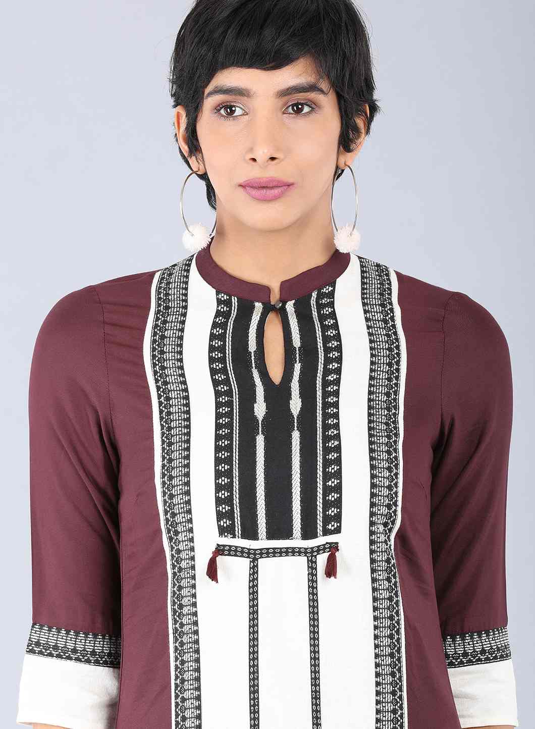https://cdn.shopify.com/s/files/1/0722/3148/5636/files/18AUW11245-210244_5_b3abccfc-614f-4581-9bd4-a4ab0f0465a8.jpg?v=1760474754
