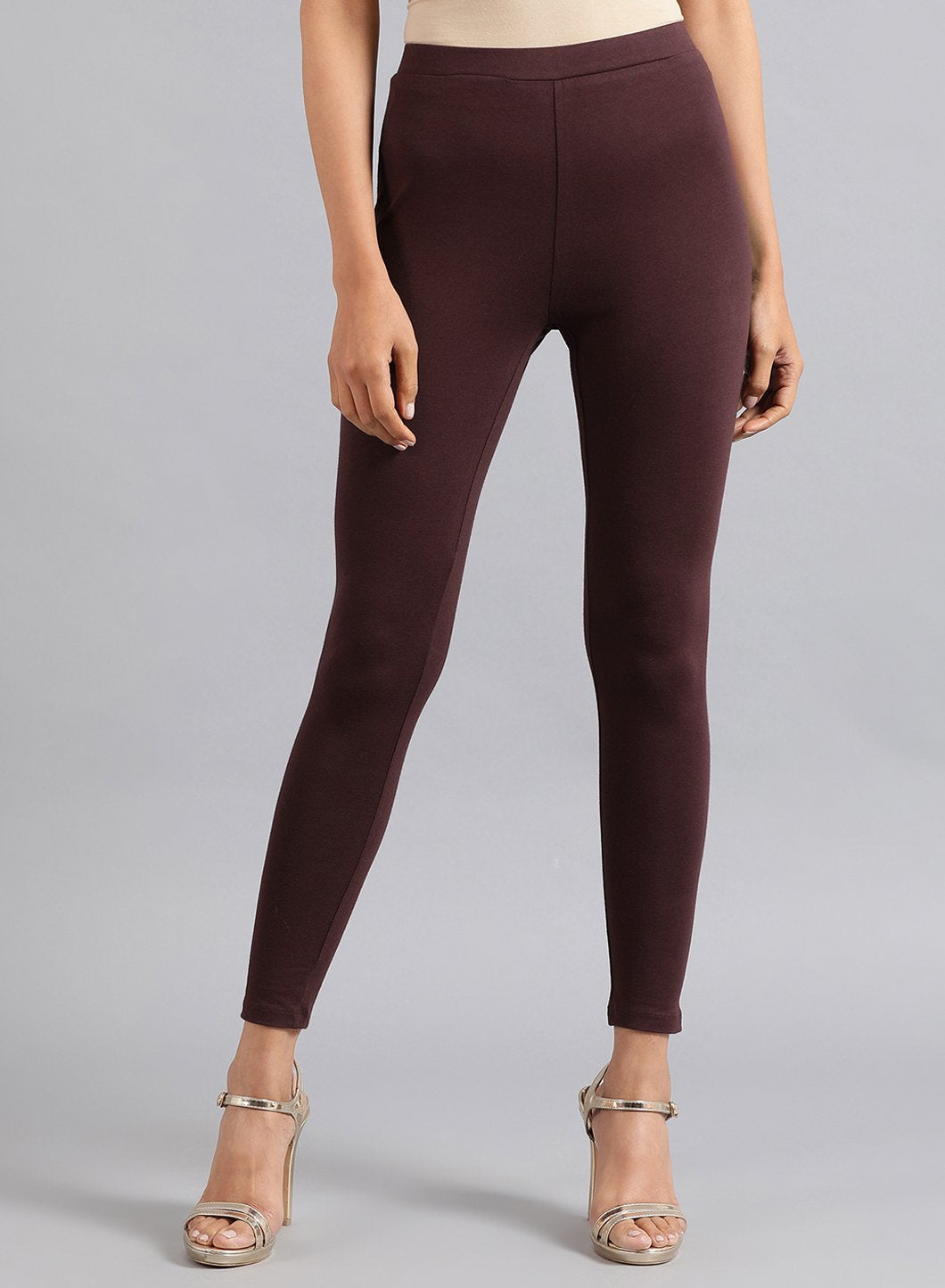 https://cdn.shopify.com/s/files/1/0722/3148/5636/files/18AUW60105-210979_2_e2fd7274-2e67-43dc-b22f-e19ced1c4086.jpg?v=1760595254