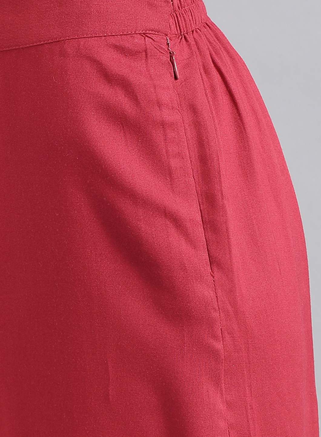 https://cdn.shopify.com/s/files/1/0722/3148/5636/files/18AUW60152-210479_6_3e9df31f-3111-4cde-8d1b-07fdbde90d2e.jpg?v=1772277381