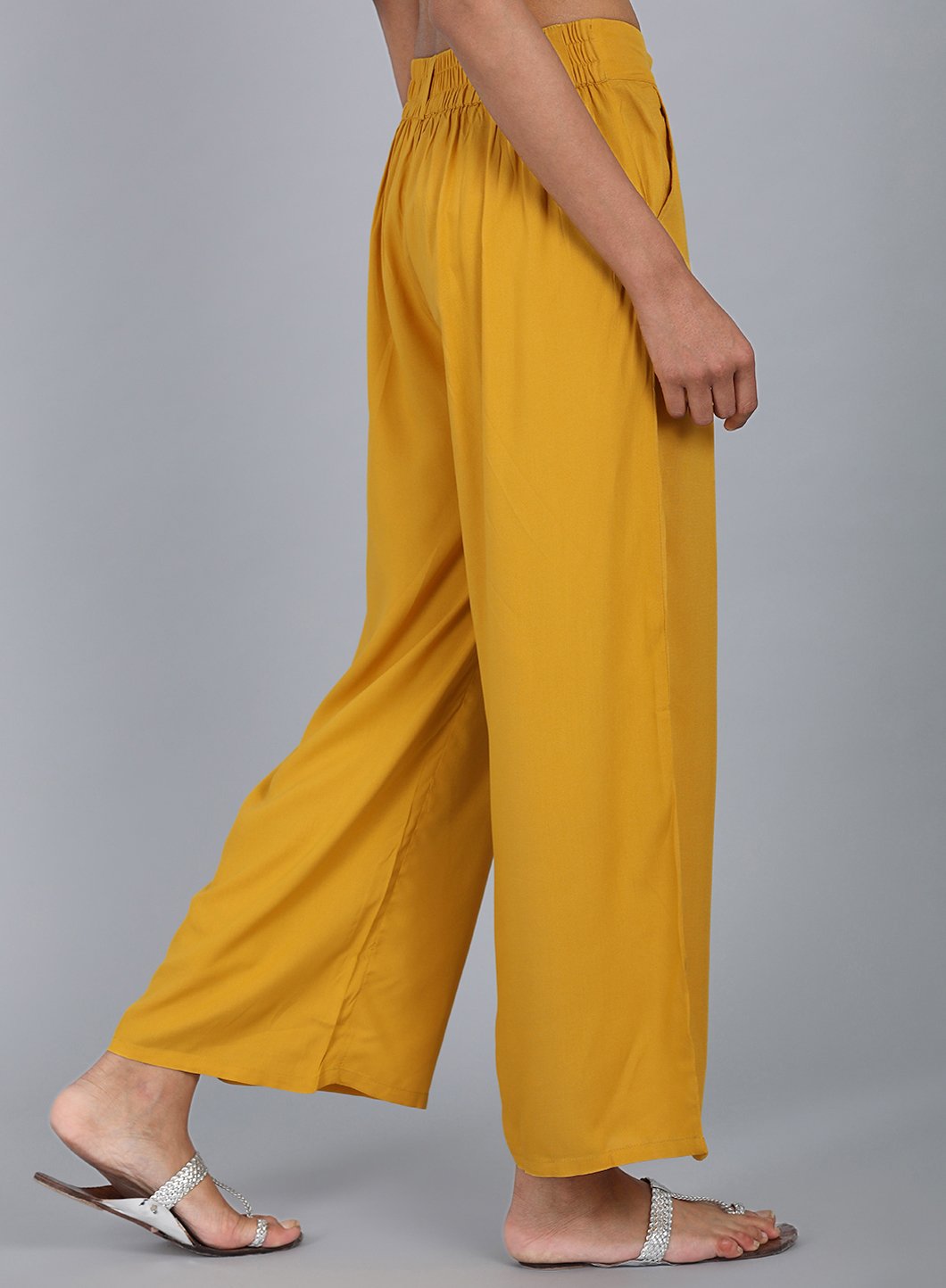 https://cdn.shopify.com/s/files/1/0722/3148/5636/files/18FE60381-12111_4_fa466074-32eb-49a4-82f0-71fe4e016c0b.jpg?v=1772276331