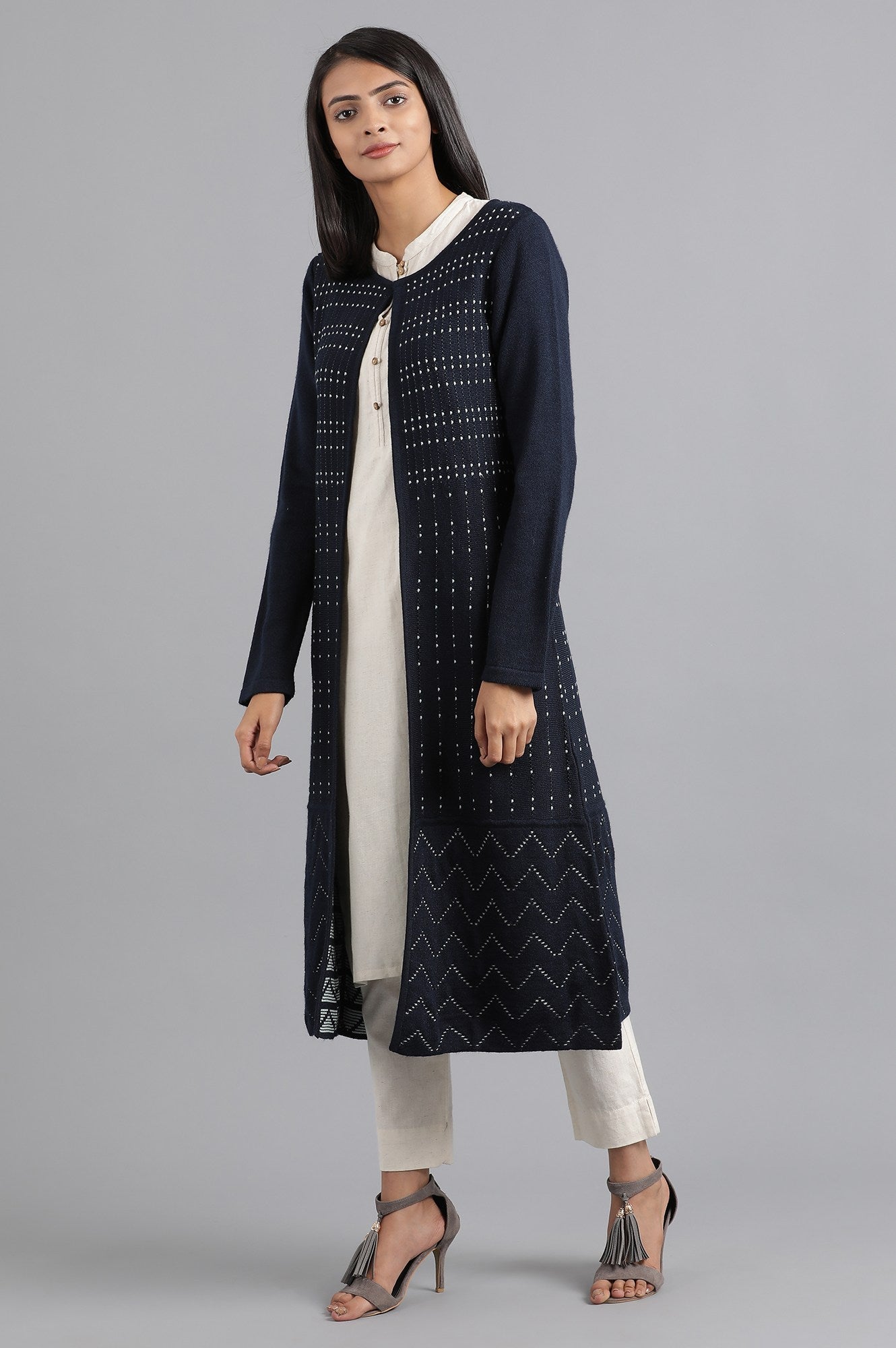 https://cdn.shopify.com/s/files/1/0722/3148/5636/files/18NOW40011-310603_3_93e2248d-e779-4dec-9dca-ec47c4d727d5.jpg?v=1760596791