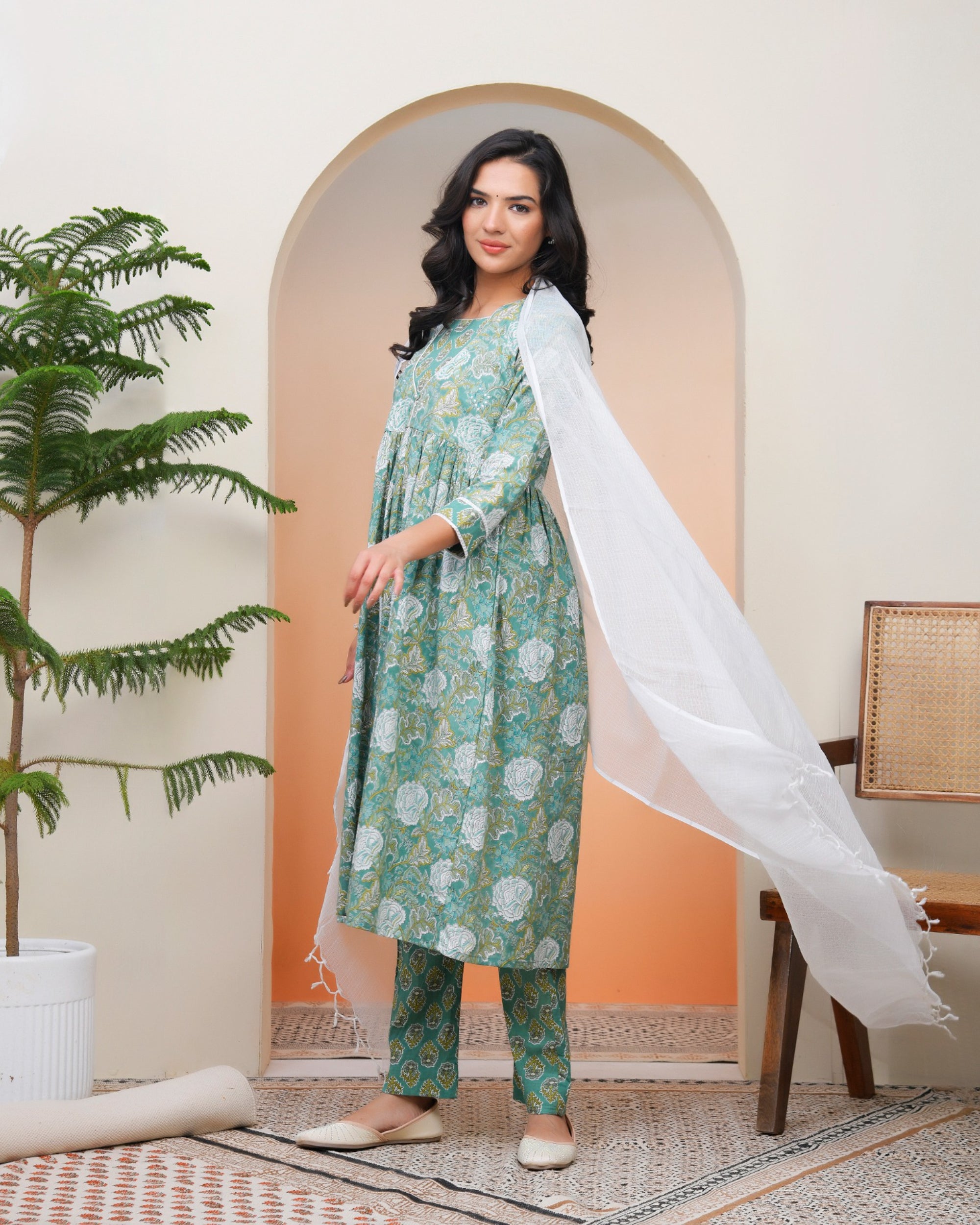 Vaasva Women Ferozi Cotton Kurta With Cotton Pant & Dupatta