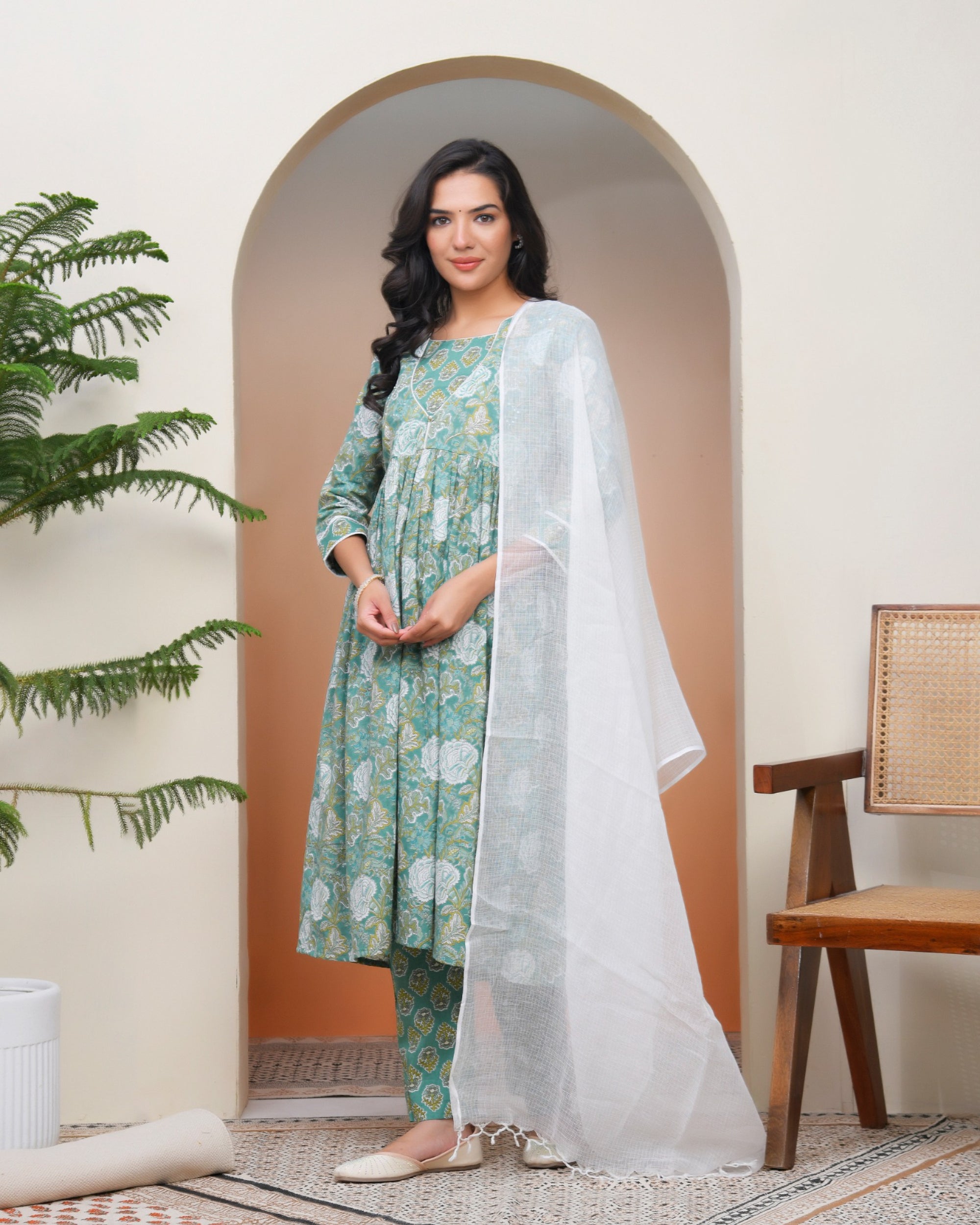 Vaasva Women Ferozi Cotton Kurta With Cotton Pant & Dupatta