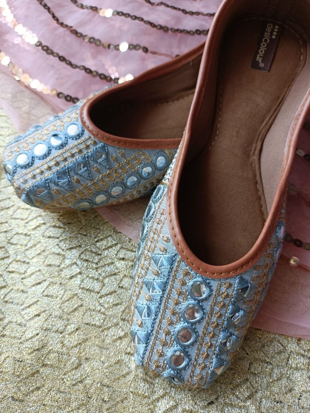 Desi Colour Women Indian Ethnic Footwear-Mini Dabka-Grey Mirror Lines - Distacart