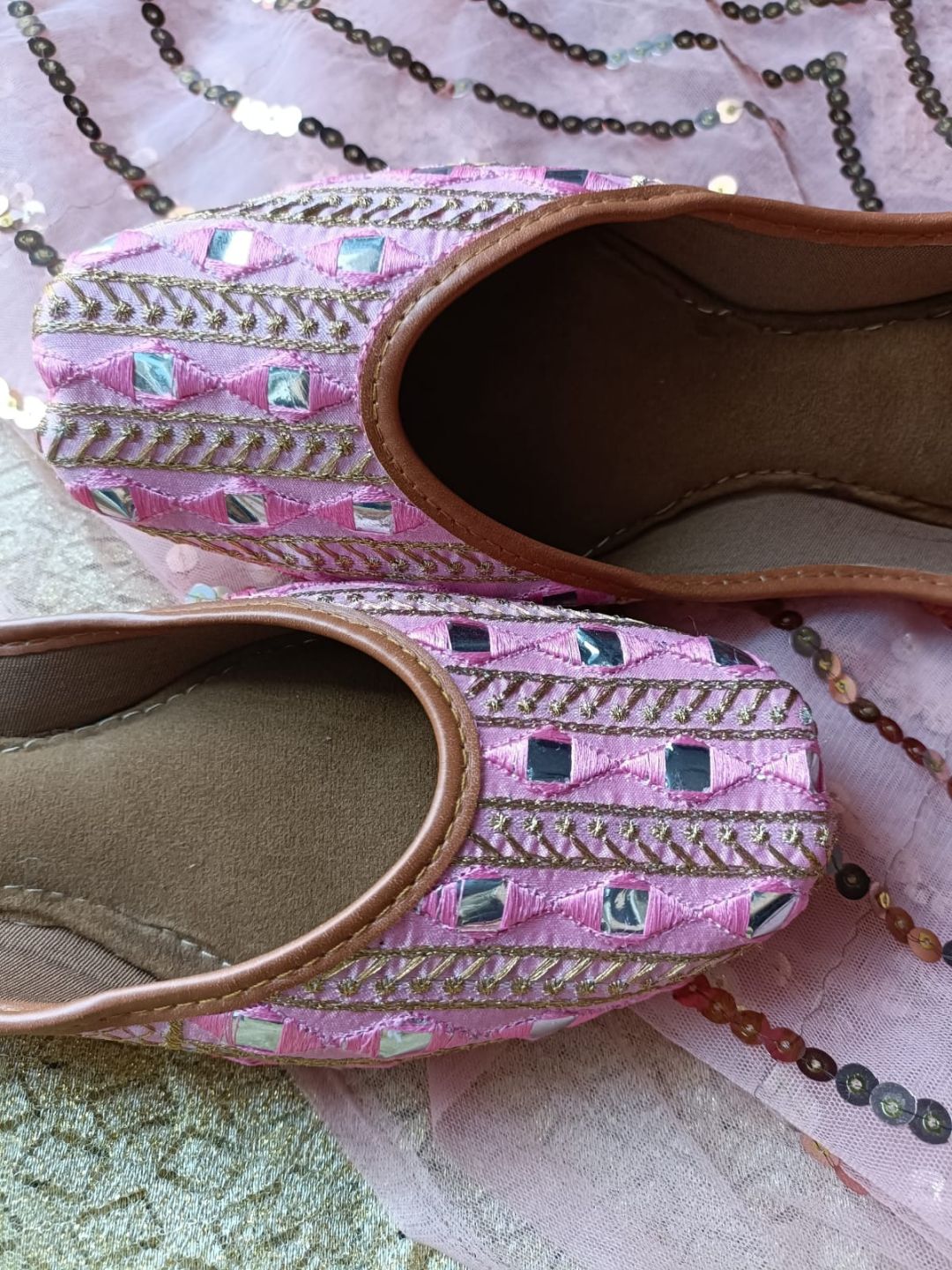 Desi Colour Women Indian Ethnic Footwear-Mini Dabka-Pink Mirror Lines - Distacart