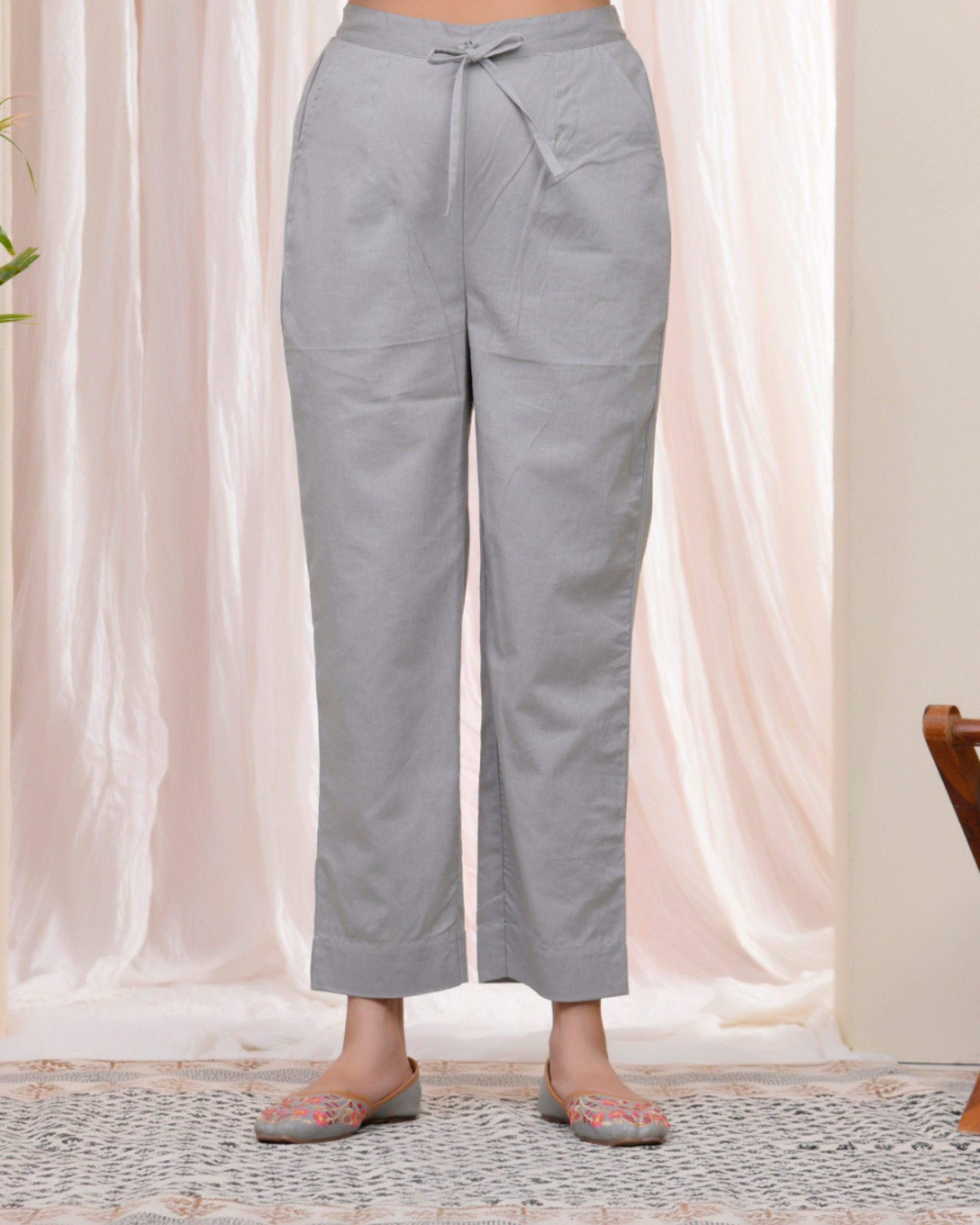 Vaasva Women Grey Cotton Flax Solid Straight Pants