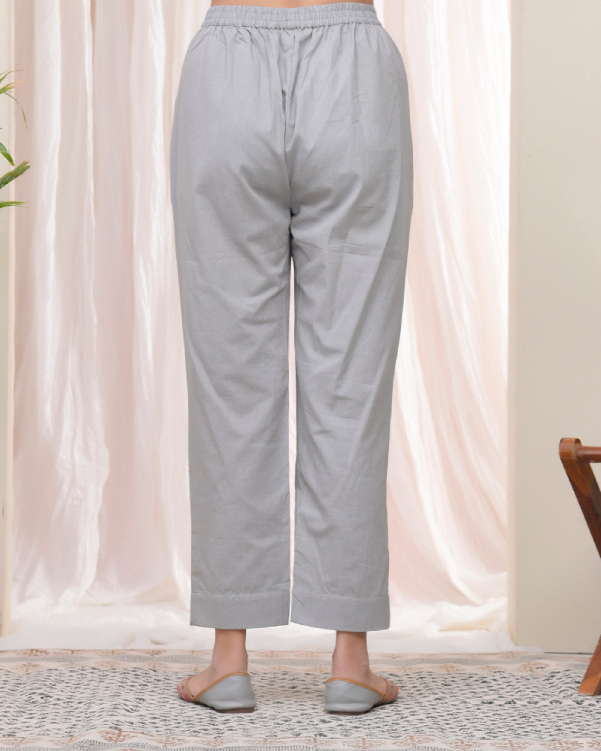 Vaasva Women Grey Cotton Flax Solid Straight Pants