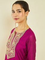 Thumbnail for Soch Ethnic Motifs Yoke Design Notched Neck Thread Work Chanderi Silk Straight Kurta - Distacart