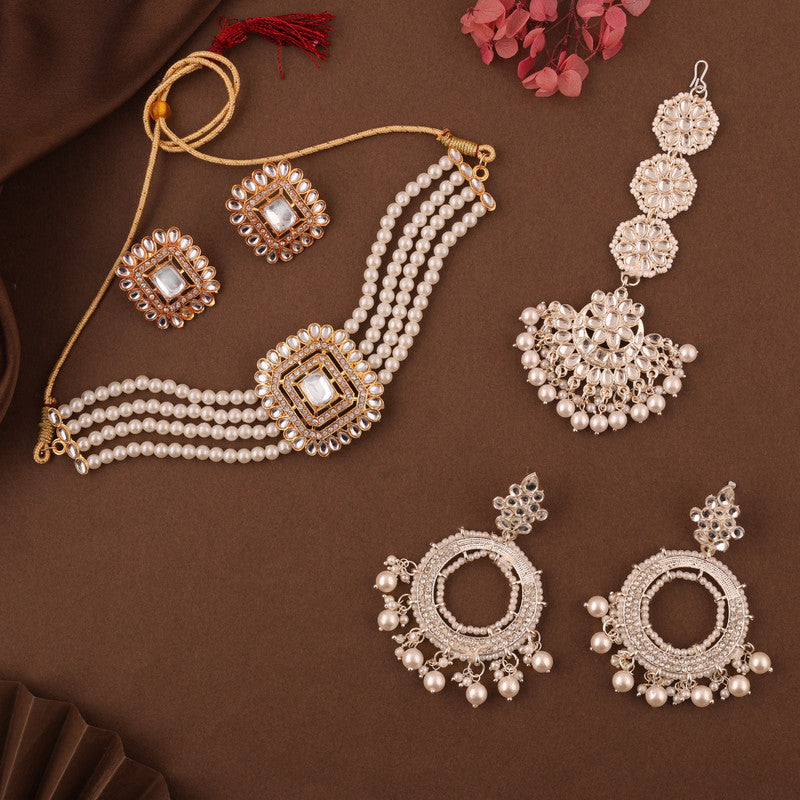 Tehzeeb Creations Fashionable Gold Necklace Earrings With Tikka Studded With Kundan And Pearl - Distacart