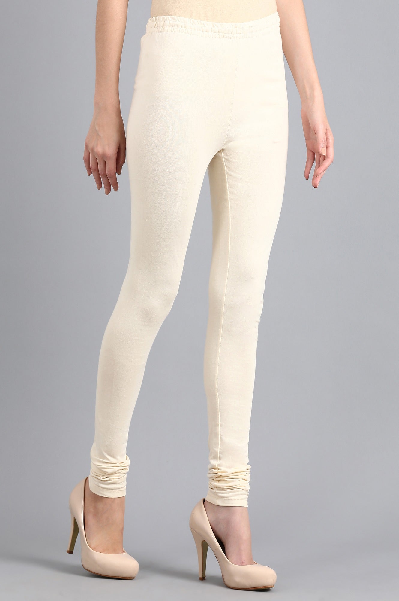 https://cdn.shopify.com/s/files/1/0722/3148/5636/files/19AUW094-211948_4_d8d0f3dc-86b5-47e3-8e80-ea9d2bad580b.jpg?v=1760596841