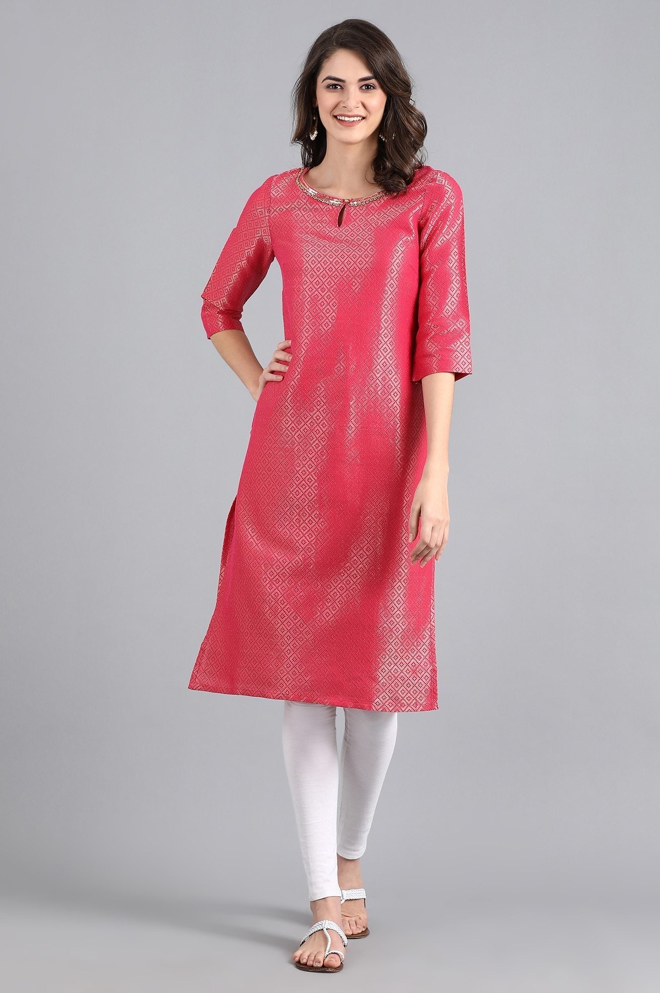 https://cdn.shopify.com/s/files/1/0722/3148/5636/files/19AUW12748-310906_1_99dcbbf4-76e6-48e6-bef9-fa6fa4bec3bf.jpg?v=1760460226