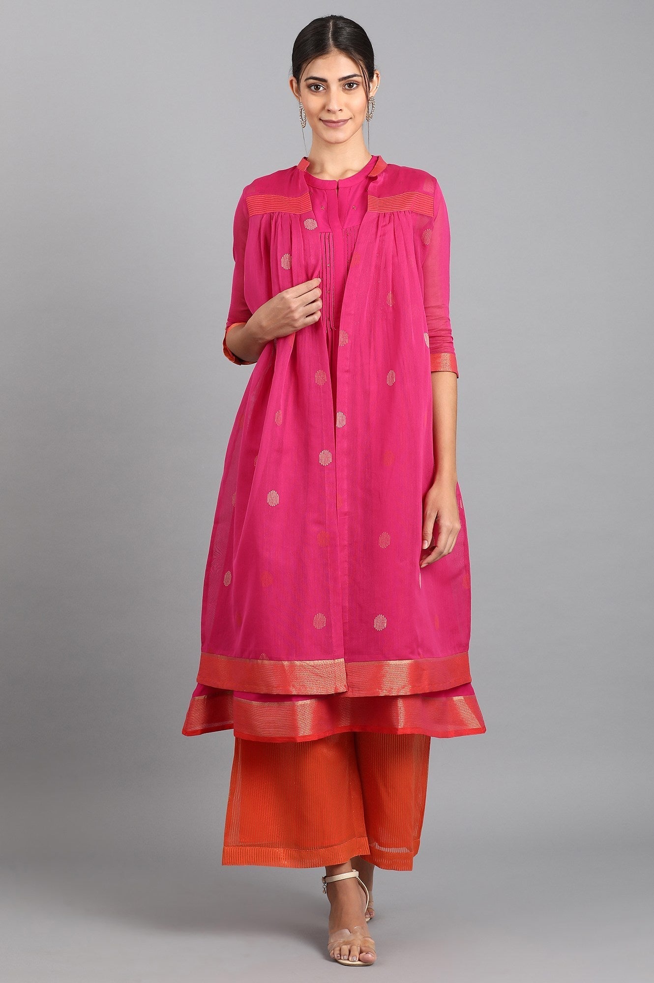 https://cdn.shopify.com/s/files/1/0722/3148/5636/files/19AUWS12903-212656_1_a4cd3f3b-e22e-45f7-afa3-9ffbdaaaf06f.jpg?v=1760459919
