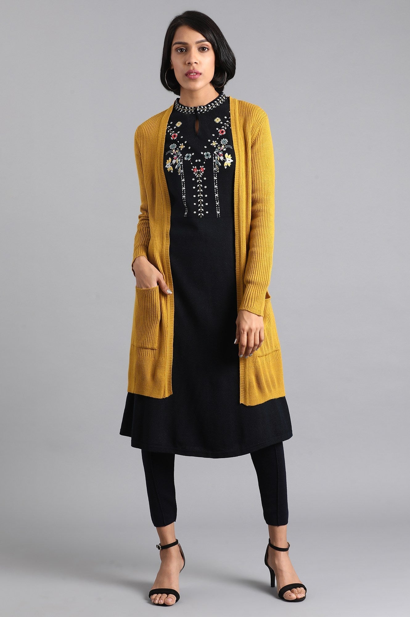 https://cdn.shopify.com/s/files/1/0722/3148/5636/files/19NOW40045-212690_1_e435c90c-e159-435f-9105-bcdc5bbcf822.jpg?v=1760597244