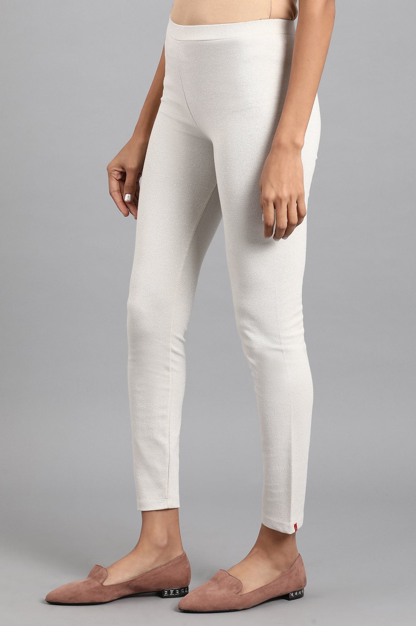 https://cdn.shopify.com/s/files/1/0722/3148/5636/files/19NOW60375-210445_3_a98fc562-bf7b-48eb-8495-b201400f31df.jpg?v=1760600796