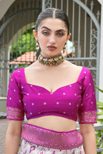 Thumbnail for Vishnu Weaves Women's Magenta Banarasi Silk Patola Zari Woven Saree with Blouse