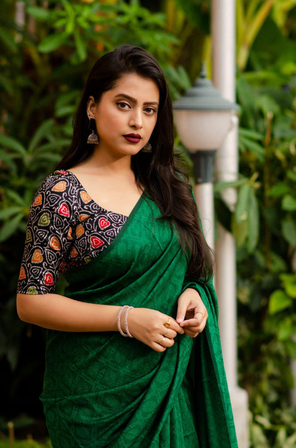 Green Jute Silk Woven Design Saree with Unstitched Blouse - Hiral Fashion - Distacart